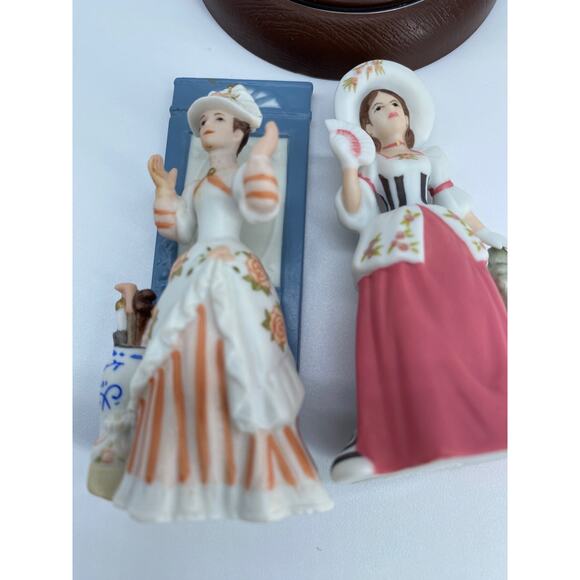 Avon Collectibles Mrs. P.F.E. Albee 1994 Mini's Vintage 4" Figurines & One Case - Picture 2 of 10